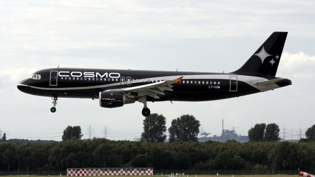 Cosmo Airbus A320-212, Registration LY-COM