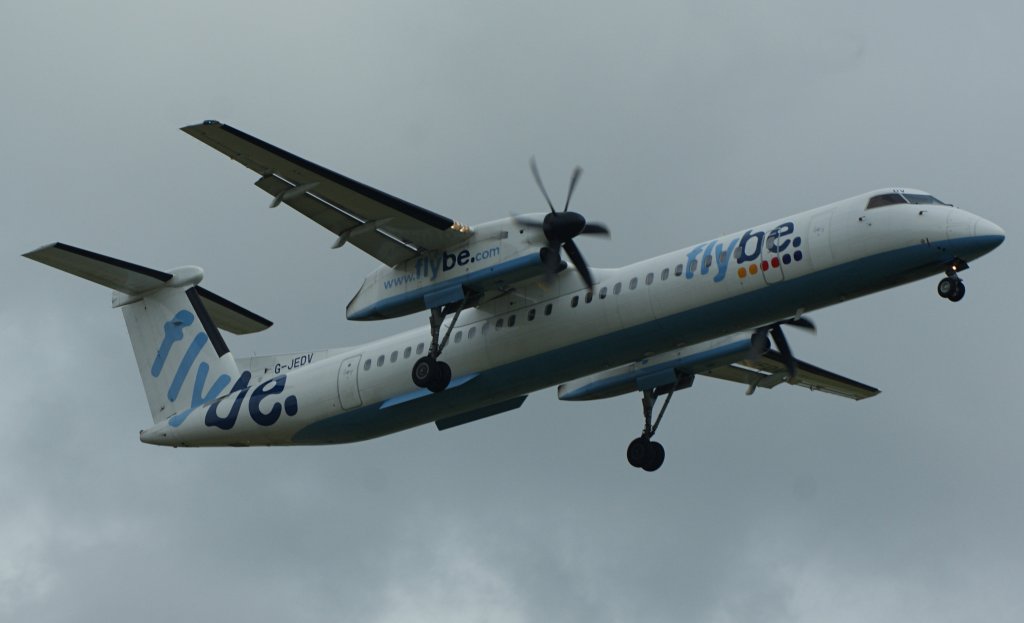 flybe Dash 8q-400