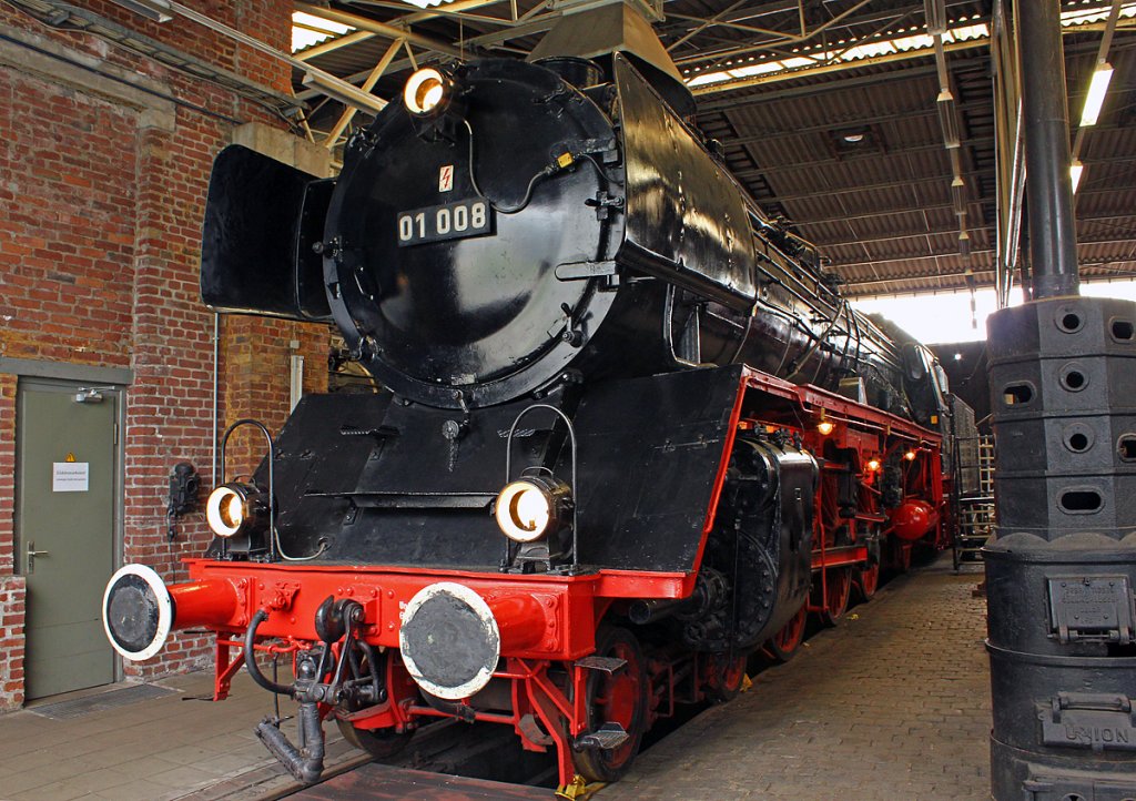 01 008 in Bochum Dahlhausen am 22.07.2011