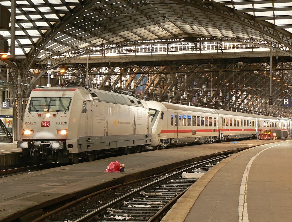 101 034-7 in K�ln Hbf. am 30.01.2010