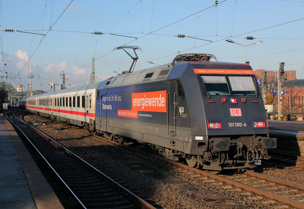 101 100-6 am IC231 in K�ln Messe/Deutz am 06.11.2012
