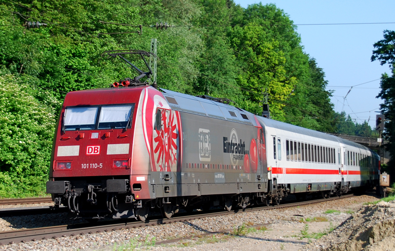 101 110-5, Frankfurt, aufgenommen am 17.06.13, in A�ling.