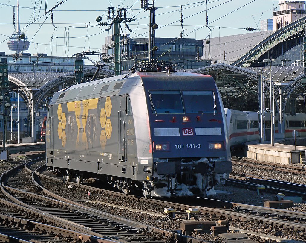 101 141-0 als Lz in K�ln Hbf am 7.3.2010