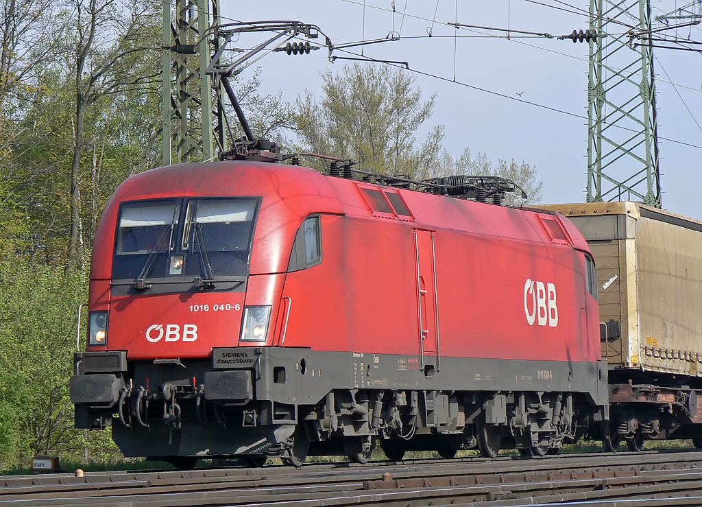 1016 040-6 der �BB in Gremberg am 24.04.2010