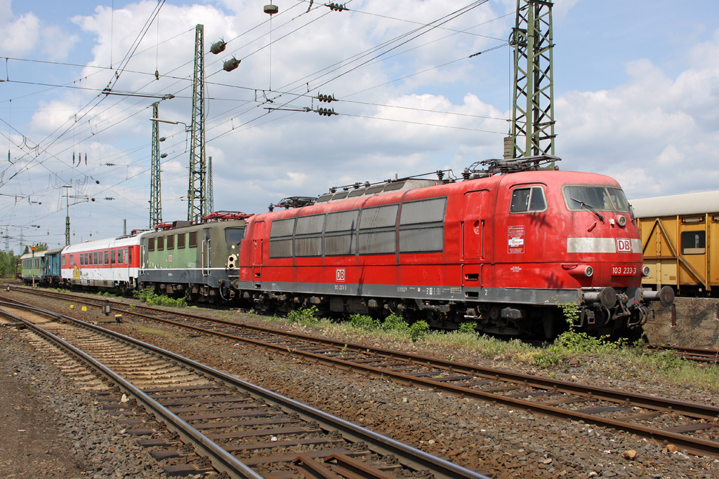 103 233-3 im DB Museum Koblenz-L�tzel am 16,05,10   *