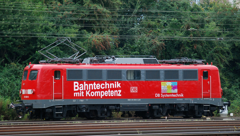 110 169-0, aufgenommen am 02.09.11, bei der Bereitstellung im Bahnhof Treuchtlingen.