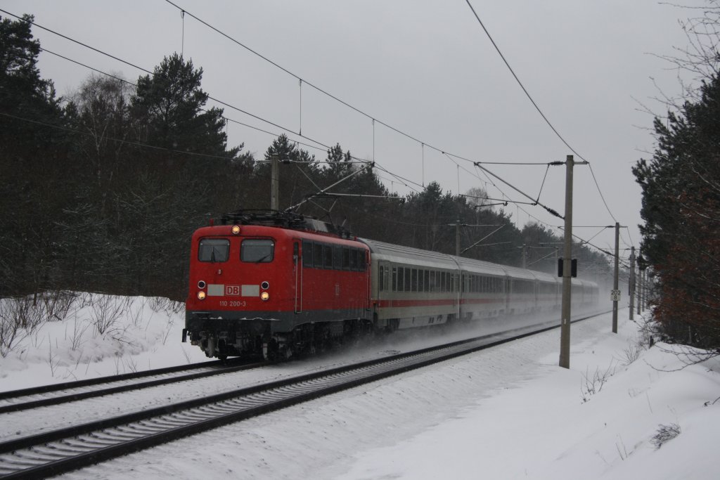 110 200 mit einem IC in Winkel am 13.02.2010