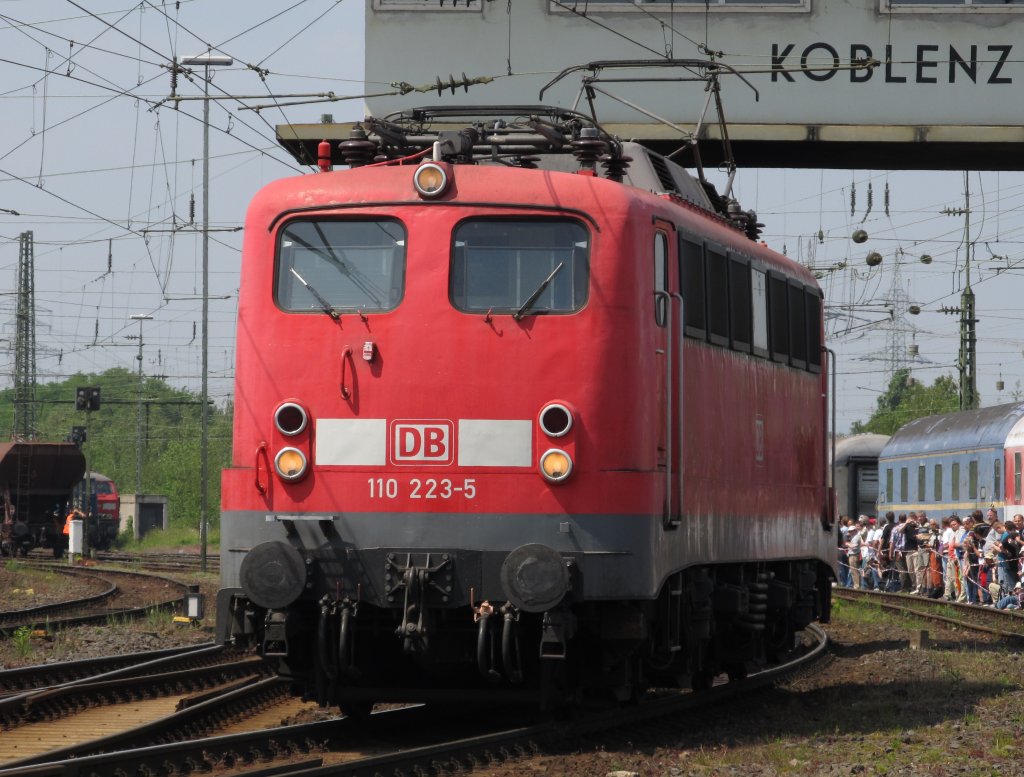 110 223-5 am 21.5.2011 bei der Lokparade im DB Museum Koblenz.