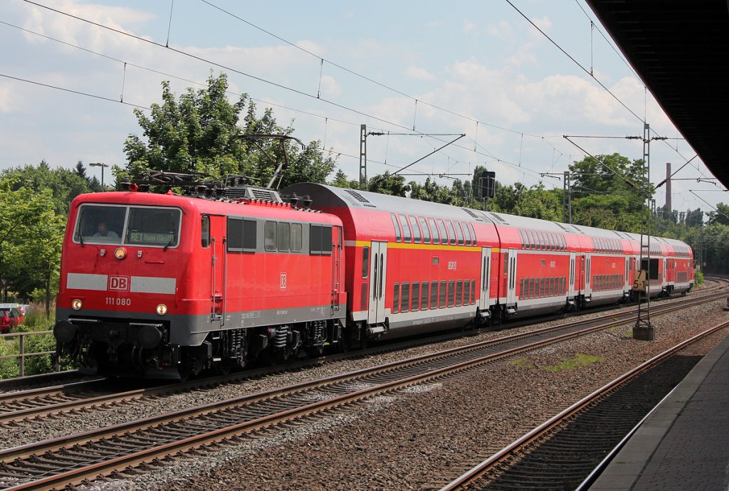 111 080 am RE1 in K�ln Stammheim am 03.07.2012