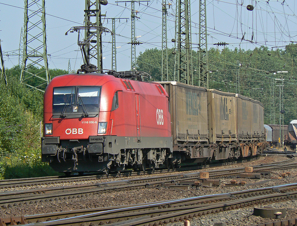1116 030-6 der �BB am  Wenzel  in Gremberg am 08.07.2010