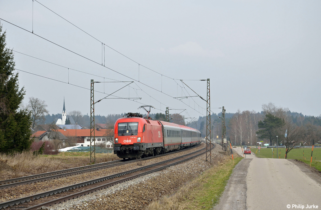 1116 192-6 mit dem OIC 862 von Wien nach Landeck-Zams am 03.04.2013 bei Baierbach.