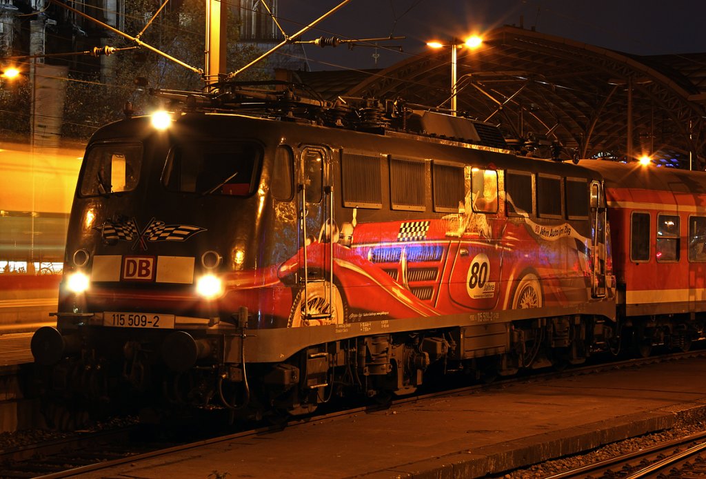 115 509-2 im Portrait am Pbz 2477 in K�ln Hbf am 20.11.2011