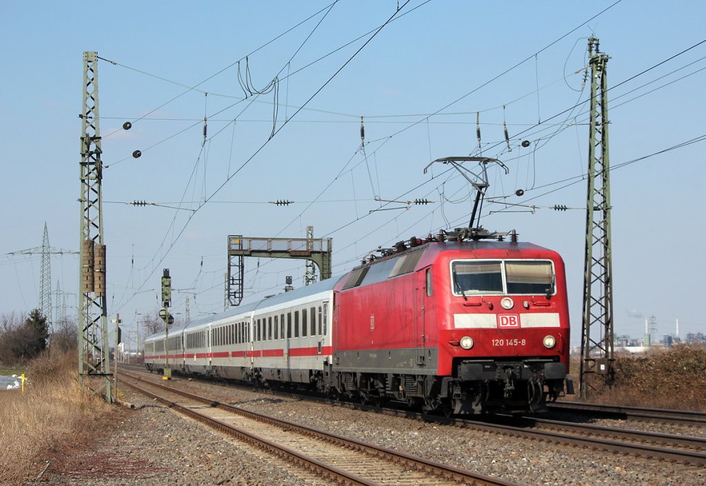 120 145-8 in Br�hl am 02.04.2013