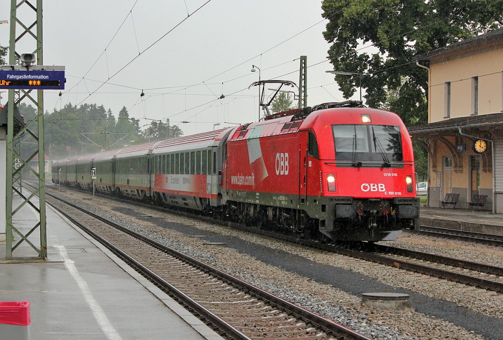 1216 015 in Assling am 29.07.2011