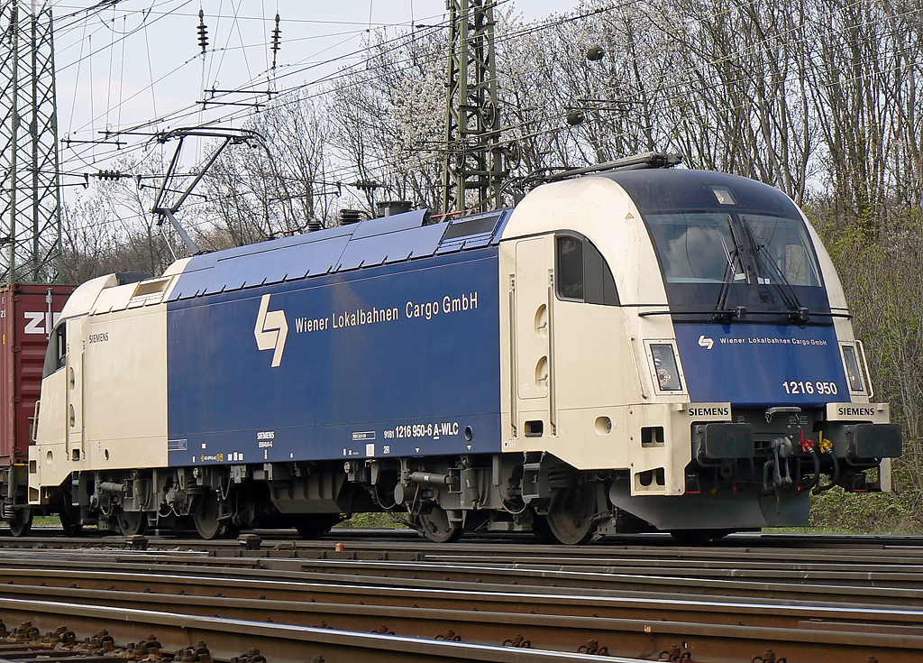 1260 950-6 der Wiener Lokalbahnen in Gremberg am 15.04.2010