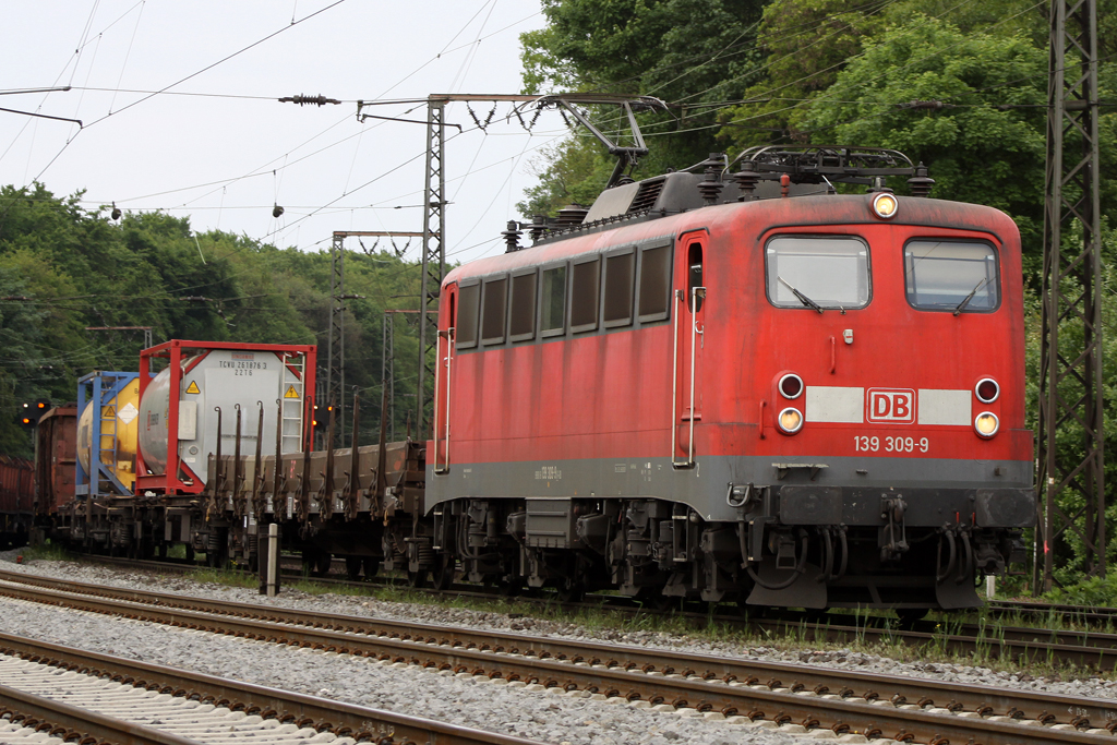 139 309-9 in Duisburg-Neudorf am 25.05.10