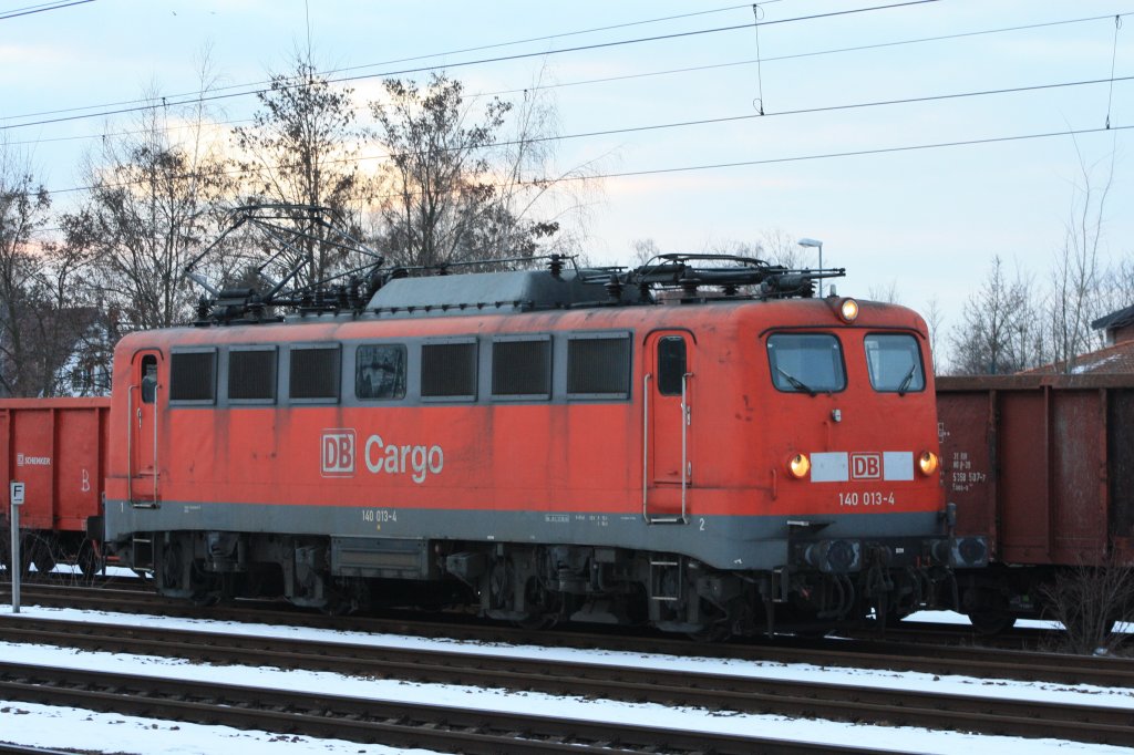 140 013 am 08.03.2010 in Fallesleben