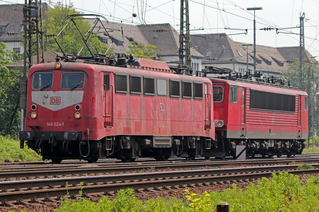 140 024-4 mit 155 im Schlepp in Koblenz L�tzel am 21.05.2011