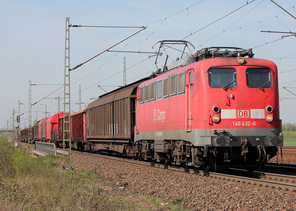 140 432-6 vor  Porz Wahn am 06.04.2011