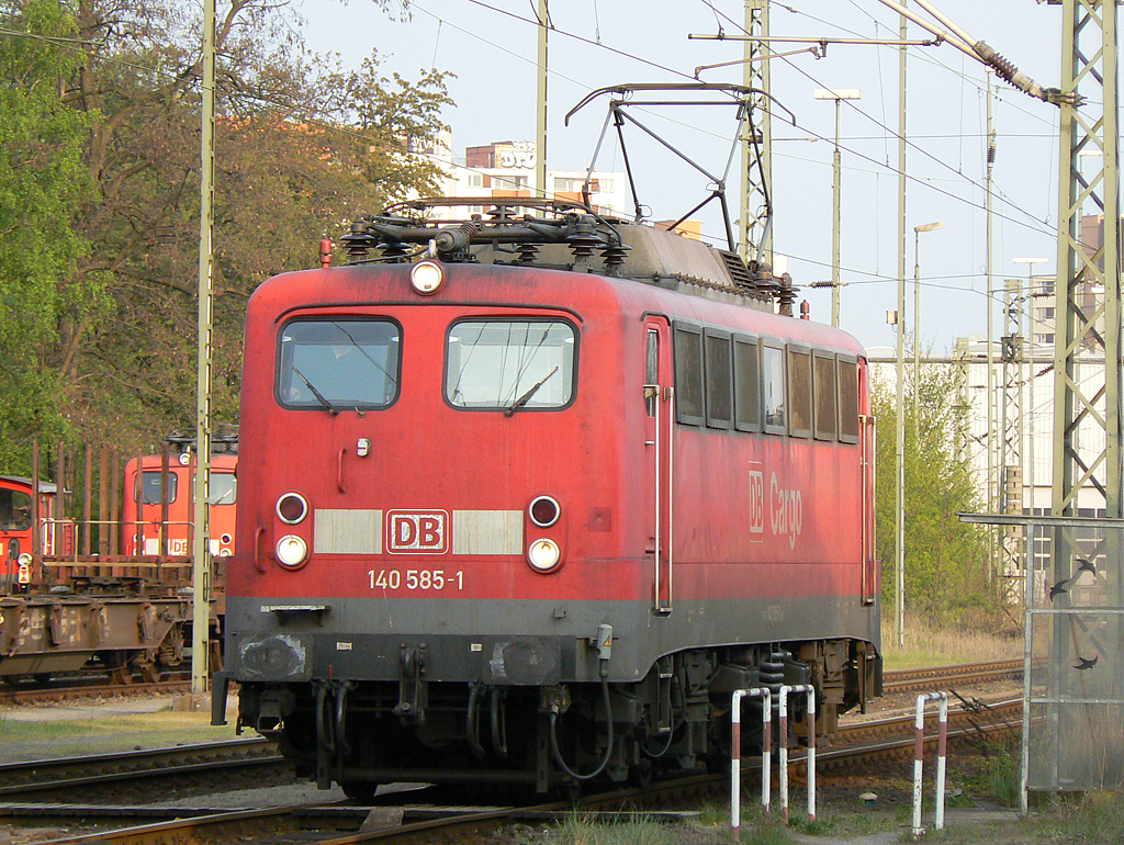 140 585-1 in Gremberg am 27.04.2010