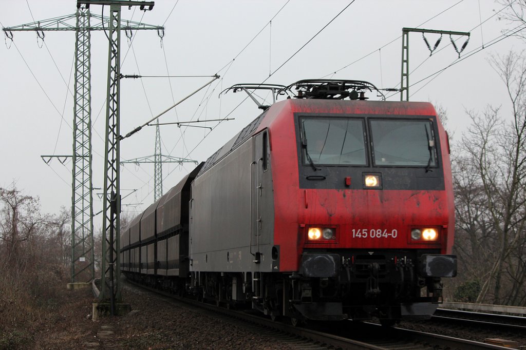 145 084-0 mit NIAG Ganzzug kurz vor der K�lner S�dbr�cke am 28.02.2012