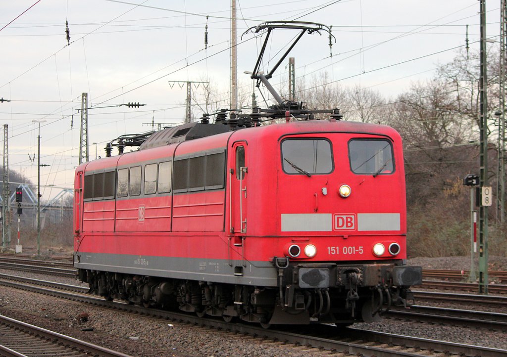 151 001-5 in K�ln West am 16.02.2011