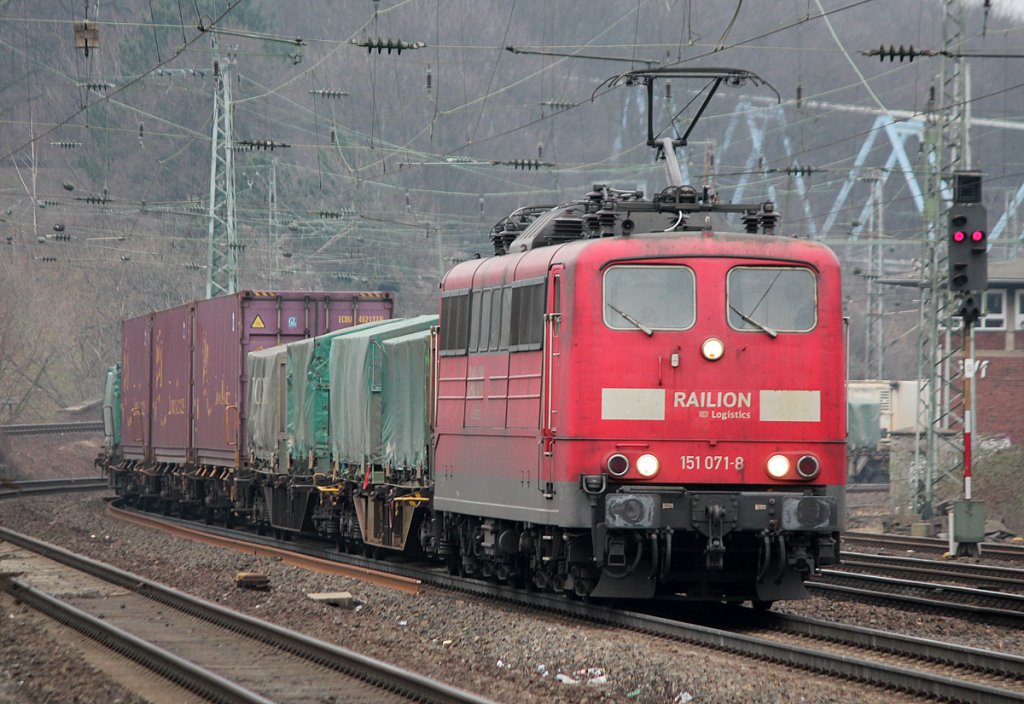 151 071-8 in K�lN West am 19.02.2011