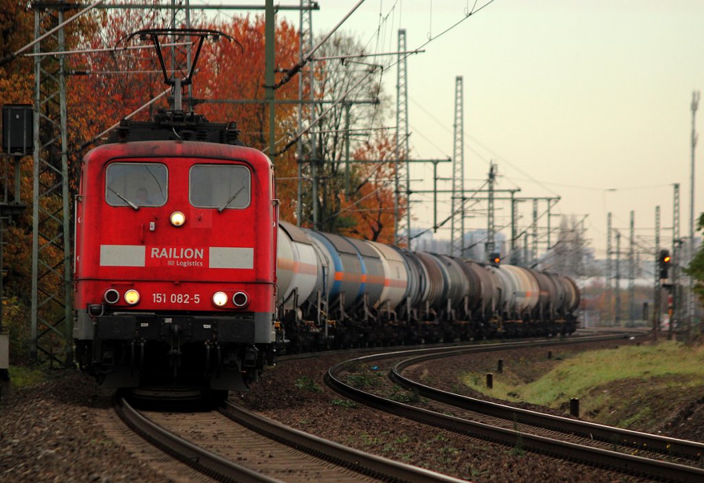 151 082-5 in Porz Wahn am 04.11.2011