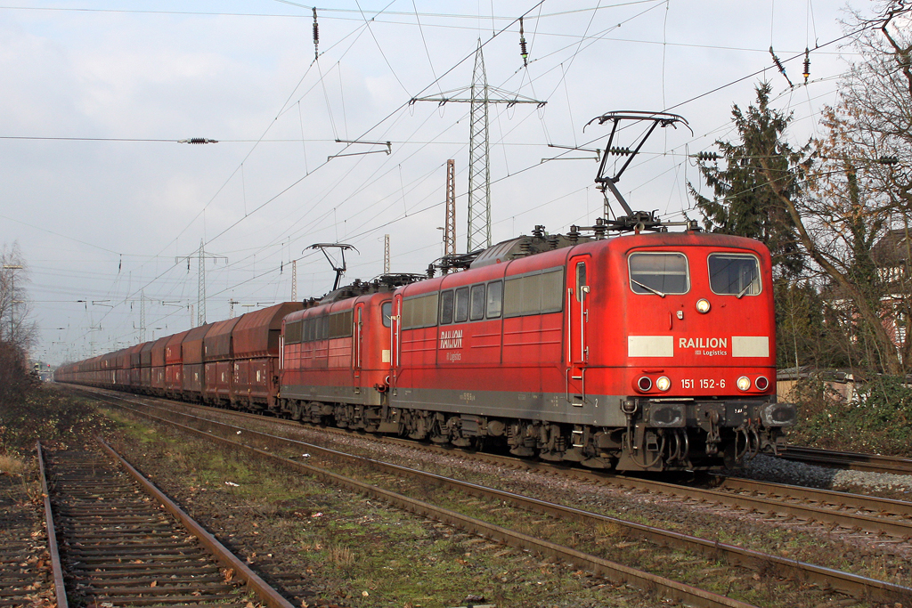 151 152-6 und 151 XXX-X in Ratingen Lintorf am 26,01,11