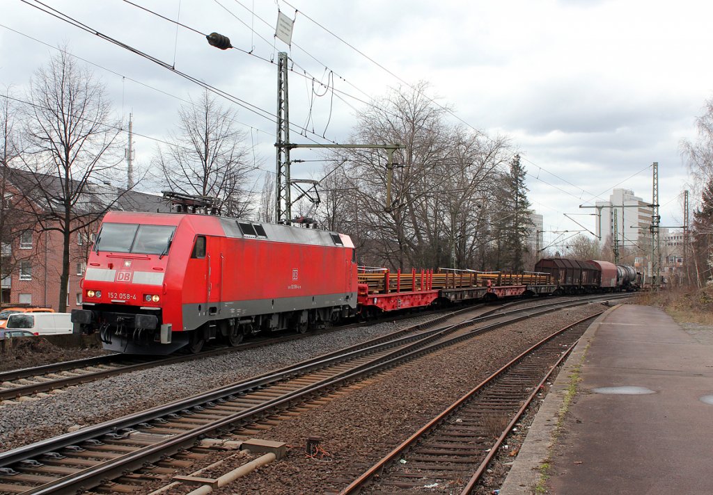 152 058-4 in Bonn Beuel am 11.04.2013