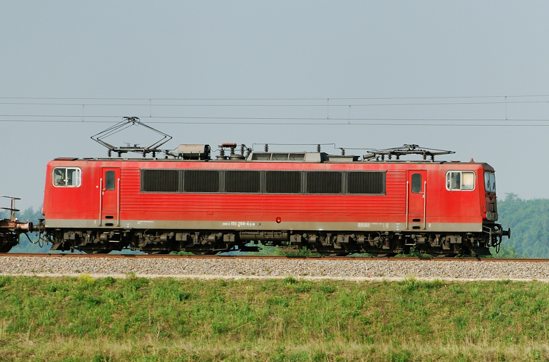 155 269-4, aufgenommen am 13.05.11, kurz vor Burgau.