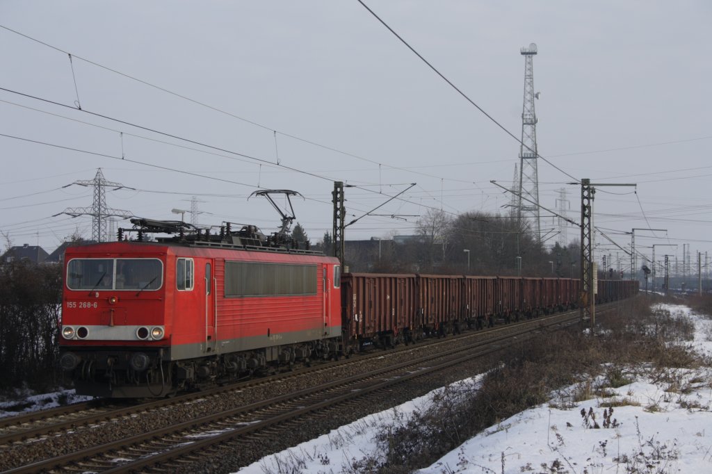 155 286 mit einem G�terzug am 04.01.2011 in Ahlten