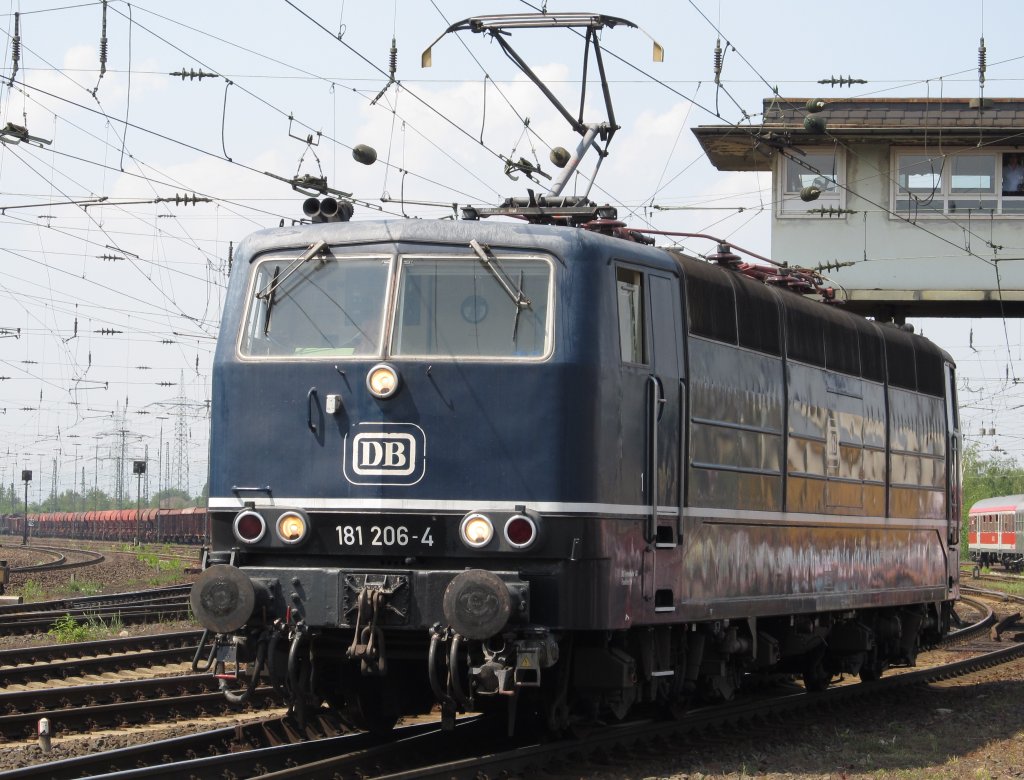 181 206-4 am 21.5.2011 bei der Lokparade im DB Museum Koblenz.