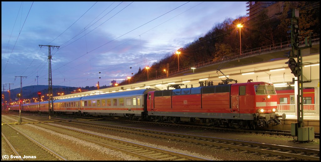 181 210-6 (DB Fernverkehr) in Koblenz-Hbf am 11.11.2012. 