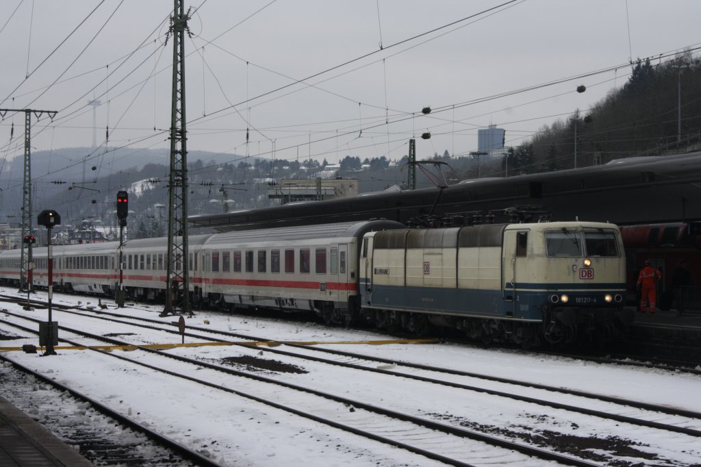 181 211 mit einem IC in Koblenz HBF am 30.12.2010