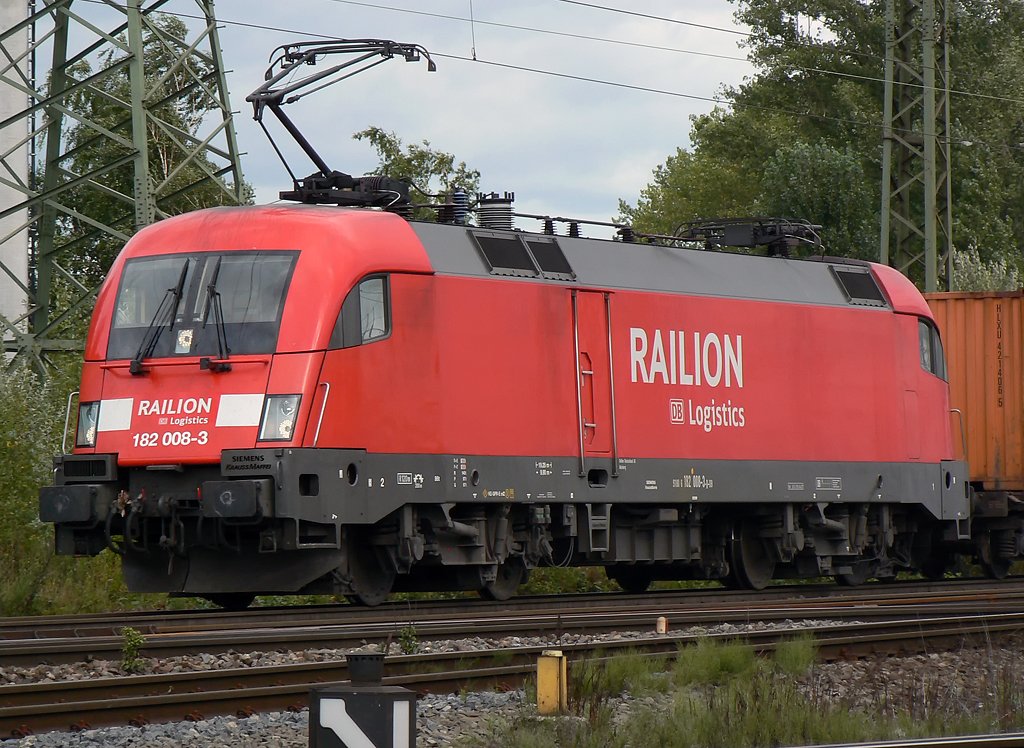 182 008-3 in Gremberg im Sommer 2009