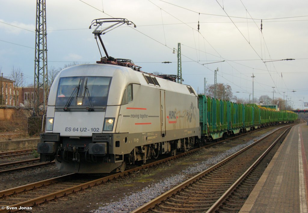 182 602-3 (Hupac/SETG) in Bonn-Beuel am 9.3.2013. 