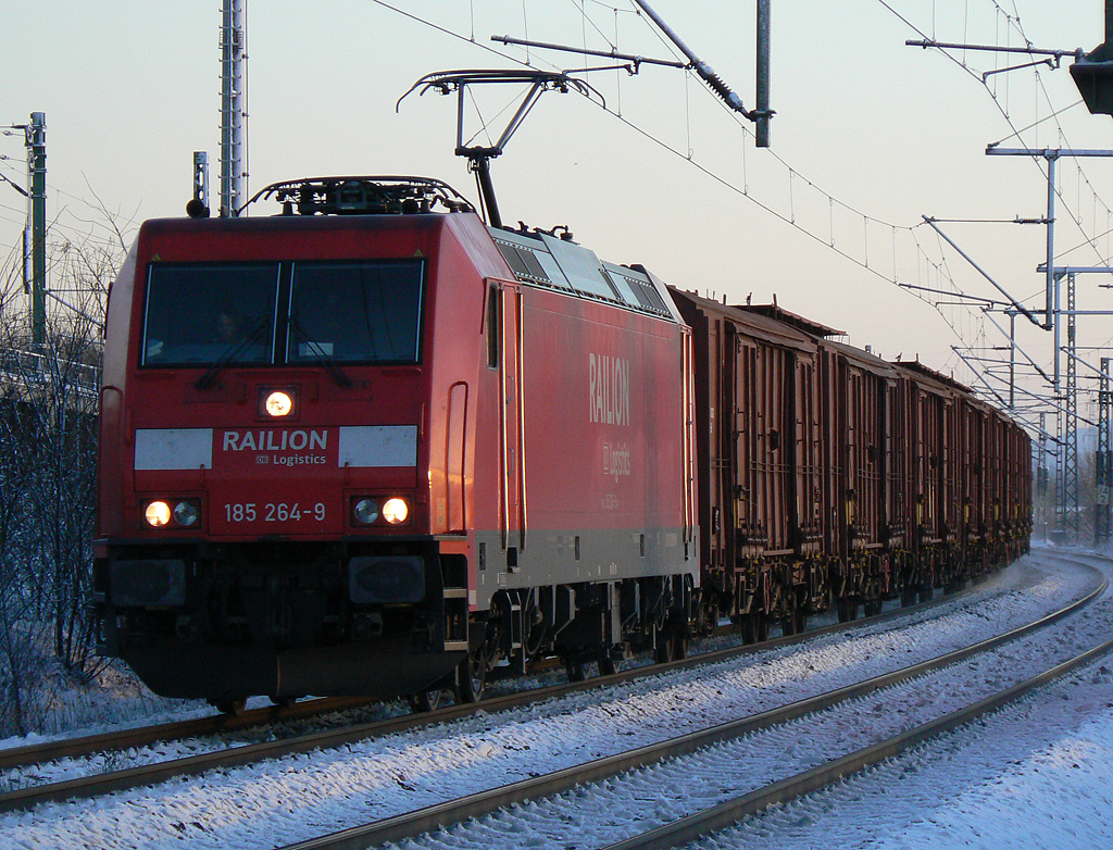 185 264-9 in Porz Wahn am 18.12.2010