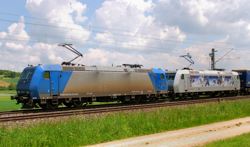 185 512-1 + 185 540-2, Huskies, aufgenommen am 08.06.13, N�he Treuchtlingen.
