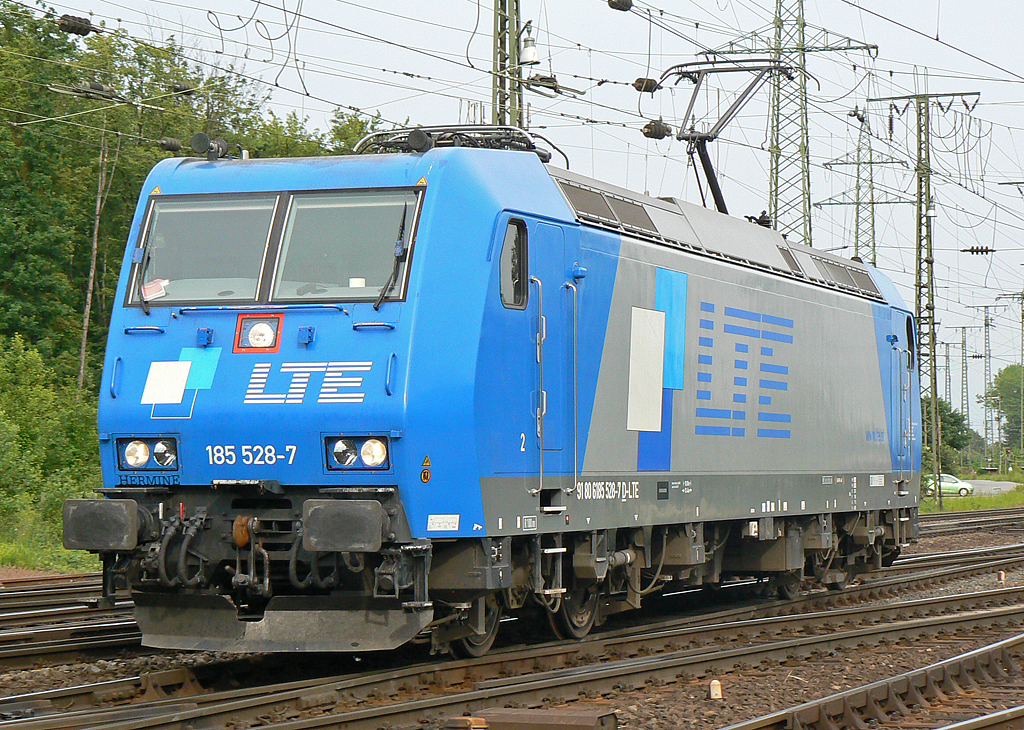 185 528-6 von LTE  Hermine , verl�sst Lz Gremberg am 29.05.2010