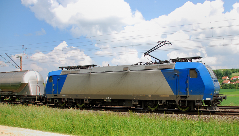 185 535-2, aufgenommen am 08.06.13, N�he Treuchtlingen.