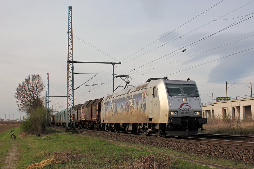185 540-2 mit TX Stahlzug in Porz Wahn am 17.04.2013