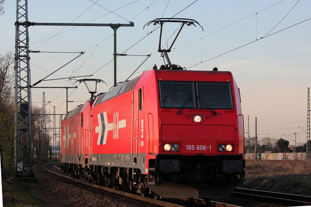 185 606-1 mit 185 xxx-x der HGK in Porz Wahn am 26.03.2012