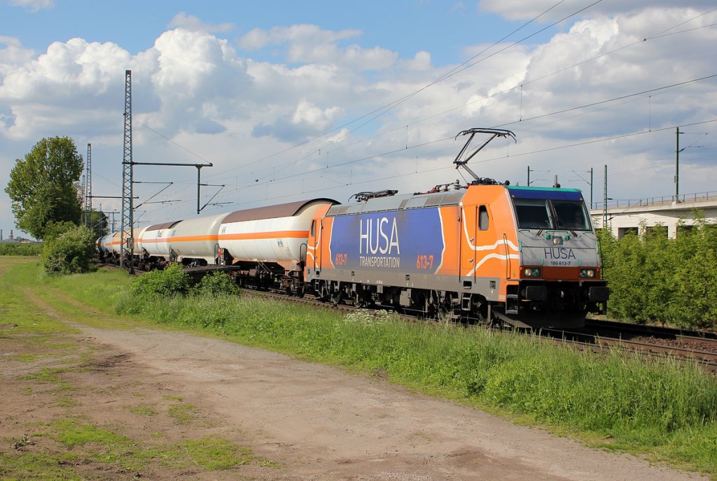 185 613-7  HUSA  in Porz Wahn am 24.05.2013