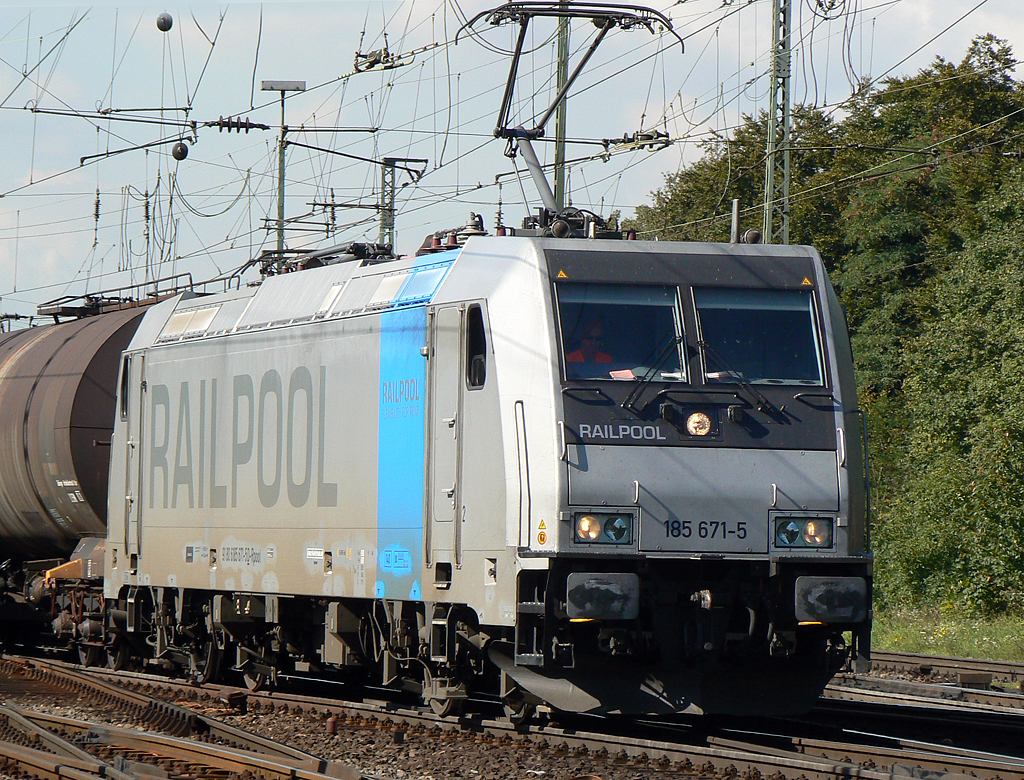 185 671-5 der RAILPOOL in Gremberg am 21.09.2010