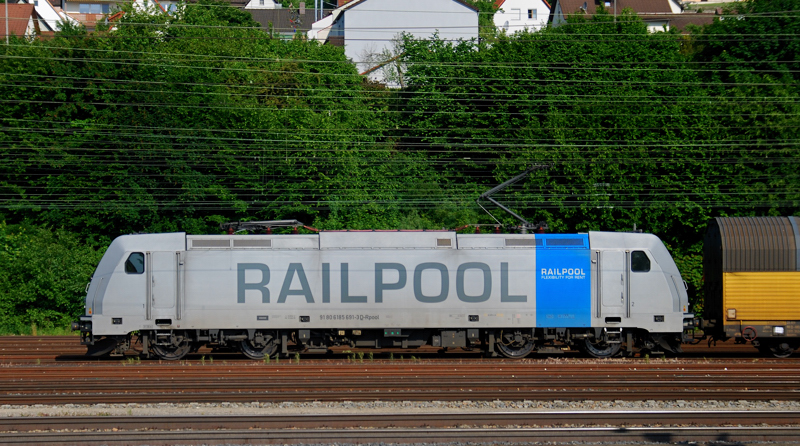 185 691-3, PCT, aufgenommen am 08.06.13, in Treuchtlingen.