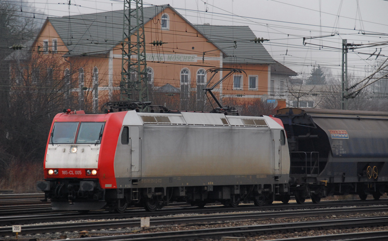 185-CL 005, aufgenommen am 19.02.11, bei der Durchfahrt durch Treuchtlingen.