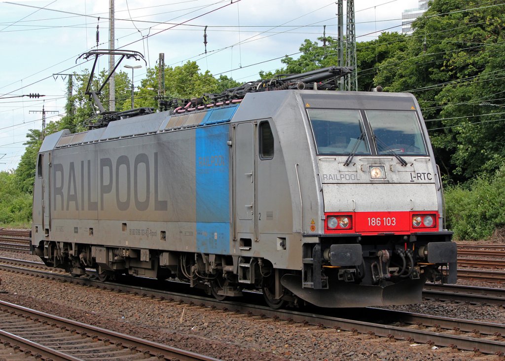 186 103 Railpool/RTC in K�ln West am 17.06.2012
