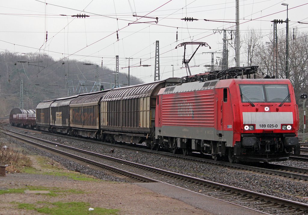 189 025-0 in K�ln West am 15.02.2011