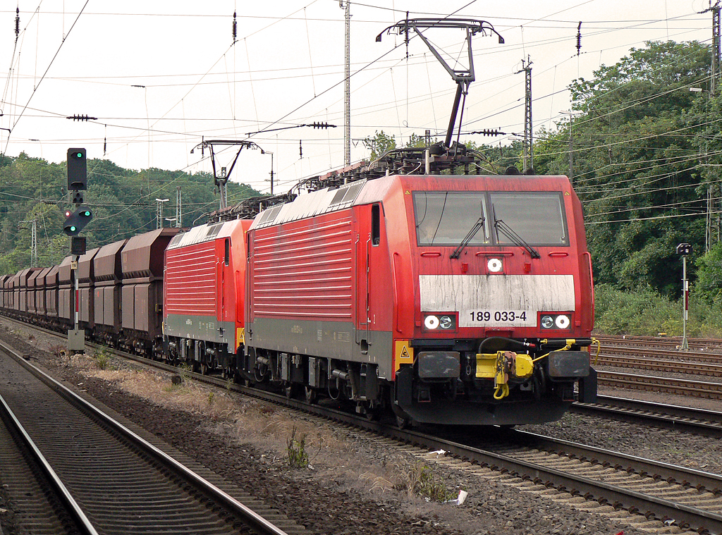 189 033-4 in K�ln West am 02.06.2010